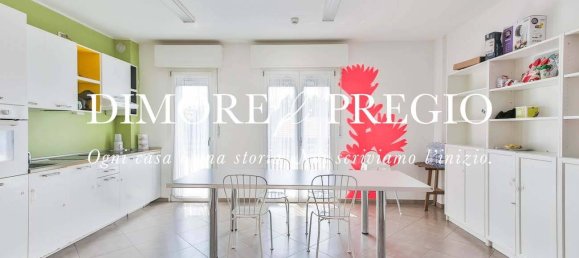 5 rooms Building in San Giuliano Milanese, Italy No. 295745 31