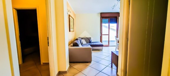 Apartamento T2 em Colorno, Italy N.º 310062 23