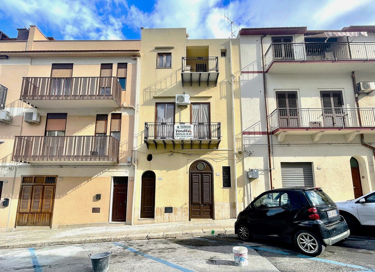 Casa T4 em Castellammare del Golfo, Italy N.º 103379