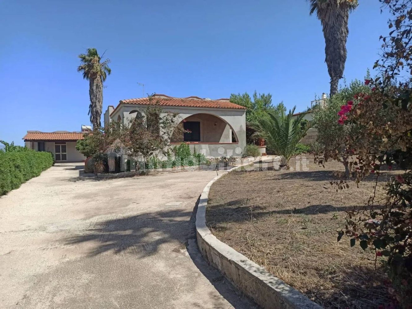 6 bedrooms Villa in Noto, Italy No. 59883