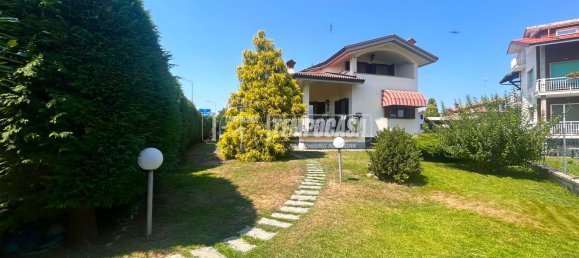 Casa de 3 dormitorios en Beinette, Italy No. 361484 13