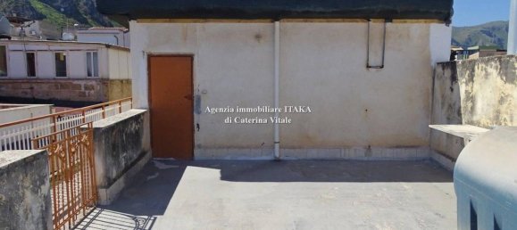 3-salle Appartement à Villabate, Italy No. 40271 11