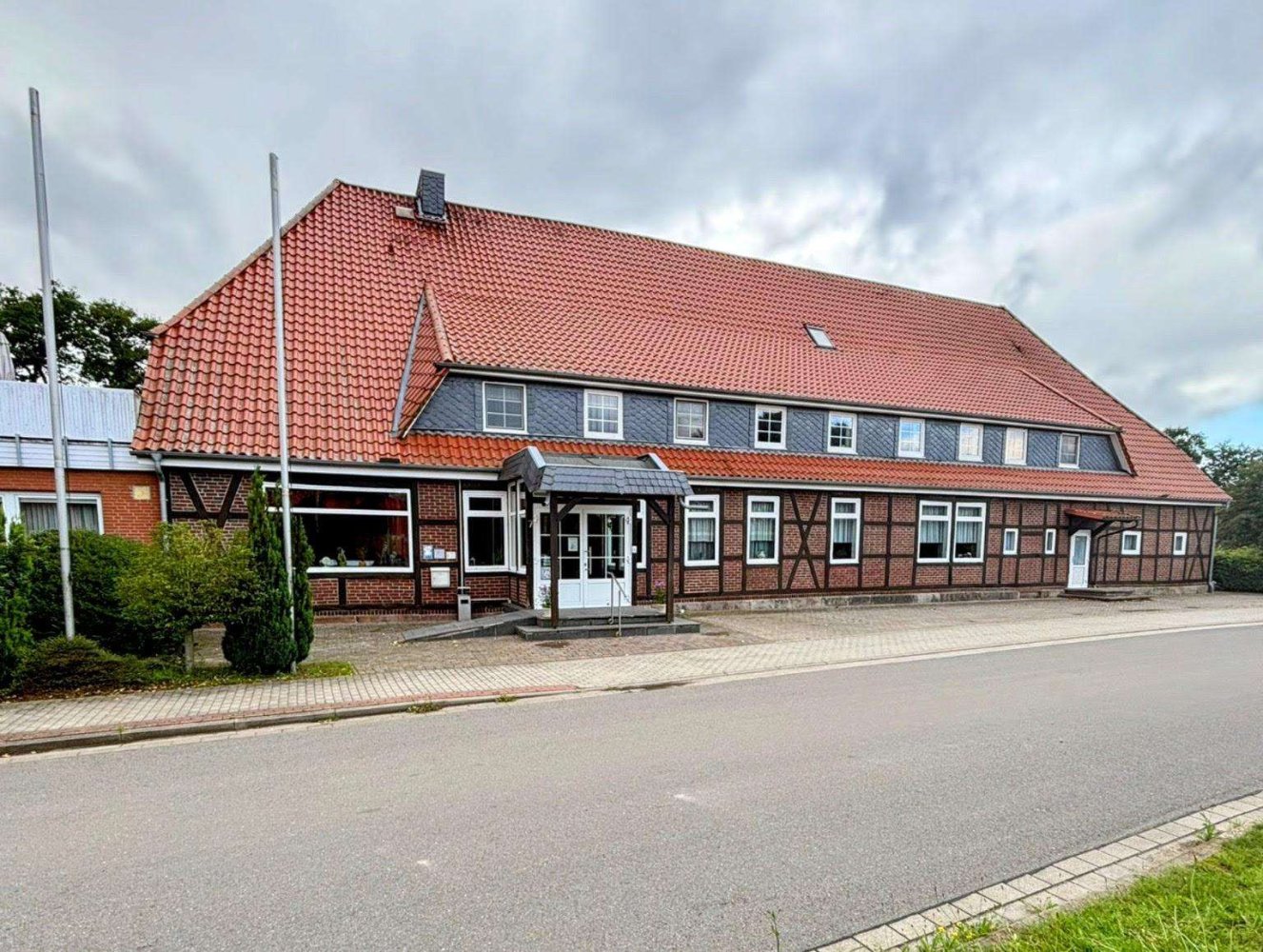  مقهى / مطعم في Luneburg, Germany 1180متر مربع رقم 220496