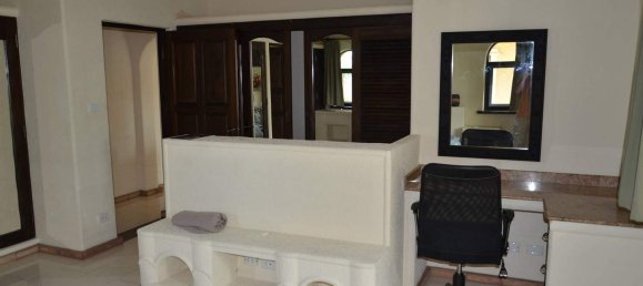2 bedrooms Condo in Pattaya, Thailand No. 1266 10