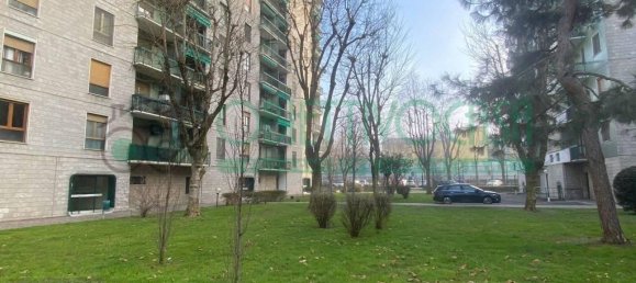 Apartamento de 3 habitaciónes en Corsico, Italy No. 108044 9