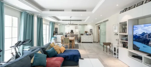 5 dormitorios villa en venta en Jumeirah Village Triangle, Dubai, UAE № 105895 2