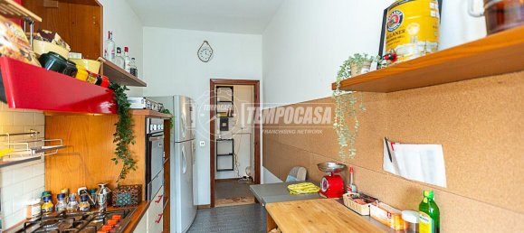 3غرفة شقة في Brescia, Italy رقم 14821 12