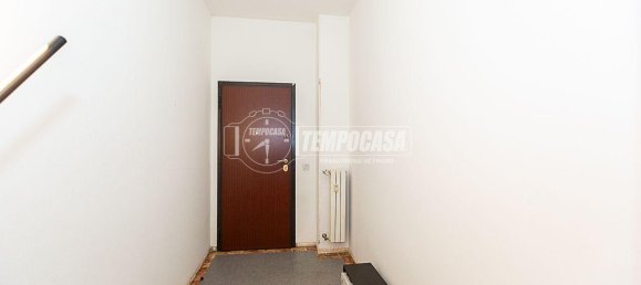 3غرفة شقة في Brescia, Italy رقم 14821 32