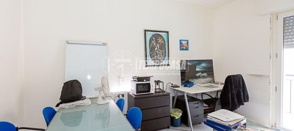 3غرفة شقة في Brescia, Italy رقم 14821 31