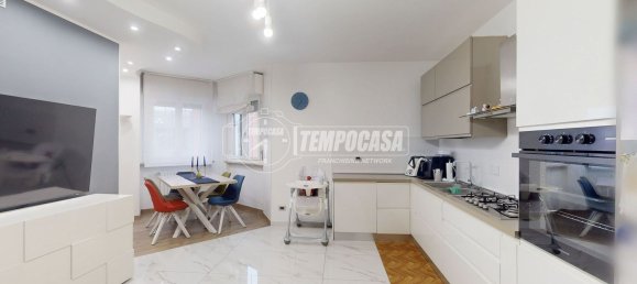 Apartamento de 3 habitaciónes en Turin, Italy No. 58925 14