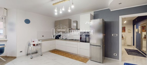 Apartamento de 3 habitaciónes en Turin, Italy No. 58925 17