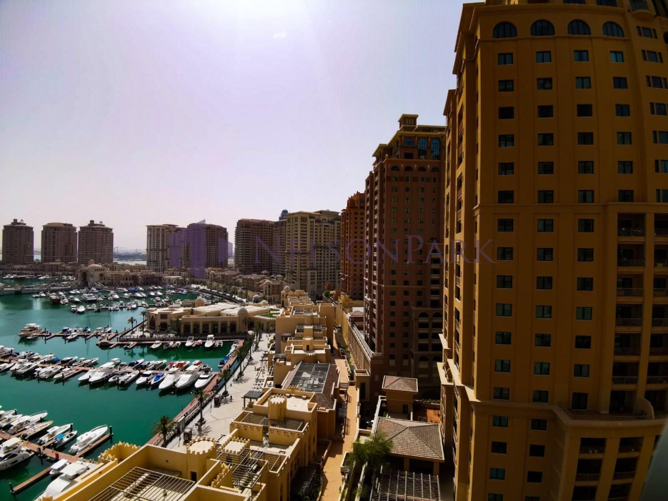 Квартира с 3 спальнями в Доха, Катар № 1556