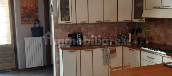 3 غرف نوم شقة في Varallo Pombia, Italy رقم 70187 7