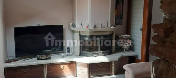 3 غرف نوم شقة في Varallo Pombia, Italy رقم 70187 8