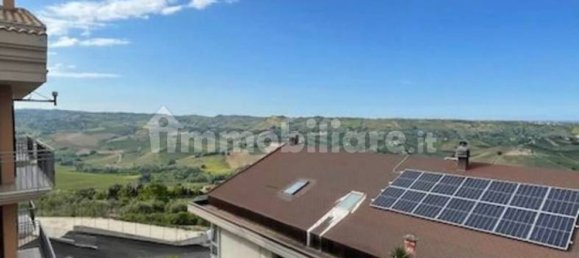 2 Schlafzimmer Wohnung in Città Sant'Angelo, Italy, Nr. 339737 11