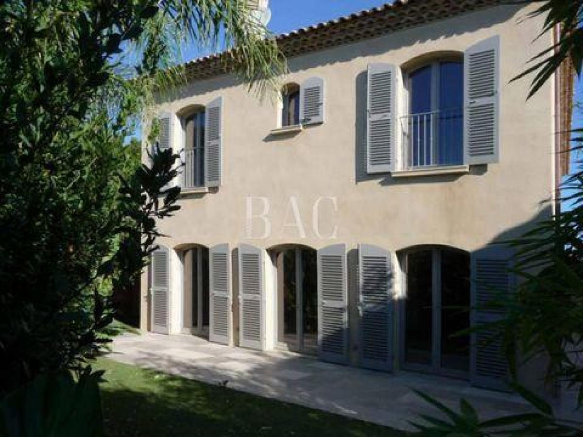 6 bedrooms House in Saint-Tropez, France No. 5449