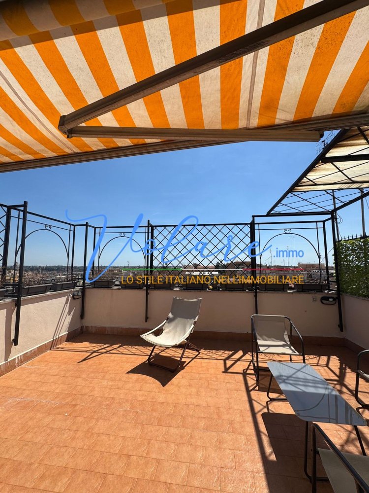 3 chambres Penthouse à Rome, Italy No. 316684
