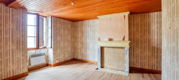 Moradia em banda T2 em Charente, France N.º 337067 2