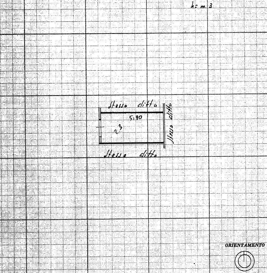 12m² Garage in Rome, Italy No. 41222