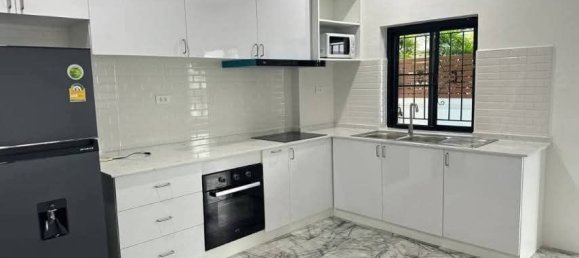 4 bedrooms House in Pattaya, Thailand No. 70237 6