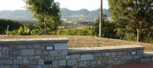 Studio in Gubbio, Italy No. 1496 8