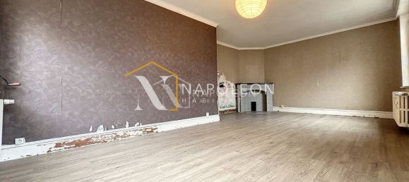 2 bedrooms Apartment in Lille, France No. 94790 3