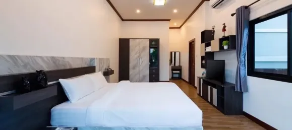 3 Schlafzimmer Villa in Hua Hin, Thailand, Nr. 63723 13