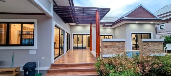 3 Schlafzimmer Villa in Hua Hin, Thailand, Nr. 63723 3