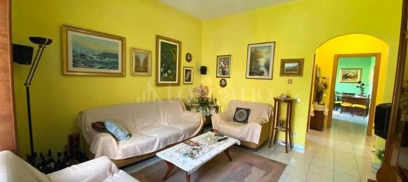 6 rooms Apartment in Rome, Italy No. 61194 4
