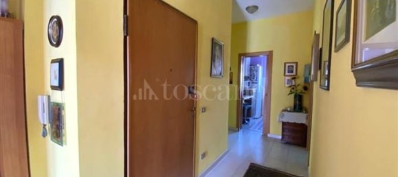 6 rooms Apartment in Rome, Italy No. 61194 2