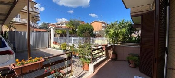 6 rooms Apartment in Rome, Italy No. 61194 24