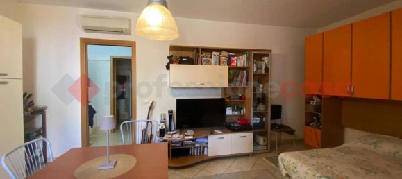 Apartamento de 2 divisões em Empoli, Italy N.º 272468 8