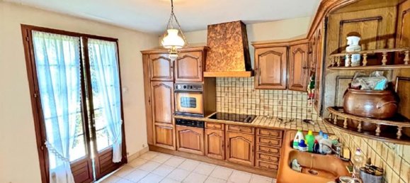 5 bedrooms House in Pruniers, France No. 215937 6