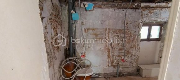 3 bedrooms House in Saint-Parize-le-Chatel, France No. 355286 8