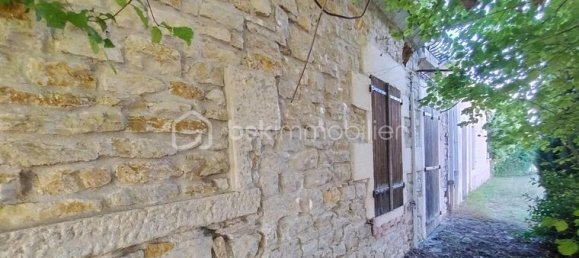 3 bedrooms House in Saint-Parize-le-Chatel, France No. 355286 5