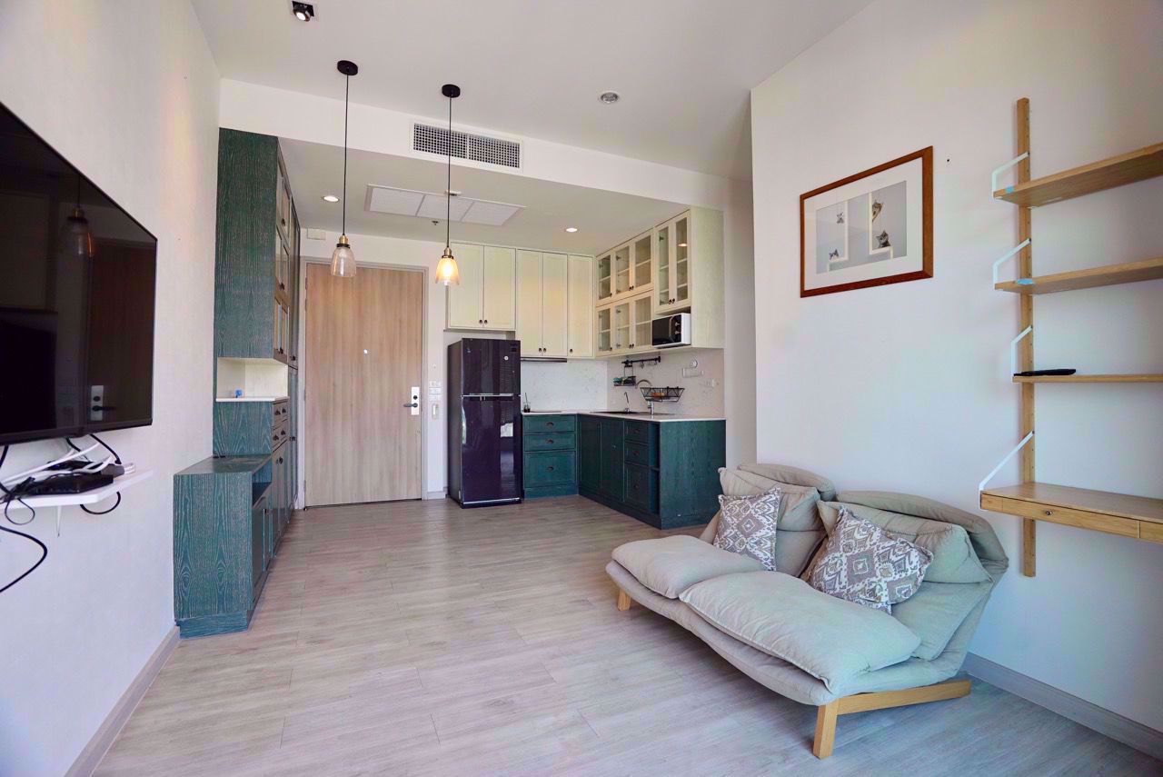 2 bedrooms Condo in Huai Khwang, Thailand No. 9493