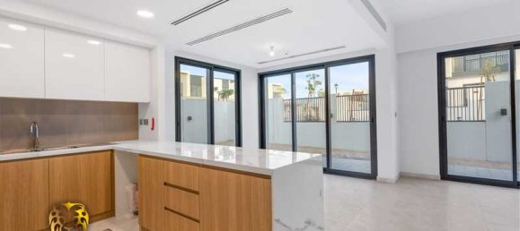 Таунхаус с 3 спальнями в Dubai Land, ОАЭ № 28368 14