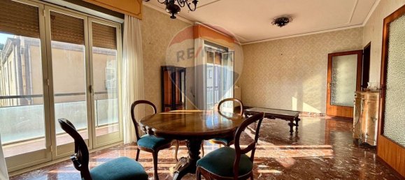 5 rooms Apartment in Messina, Italy No. 216437 5