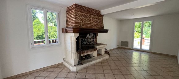 Casa de 4 dormitorios en Osny, France No. 145596 4