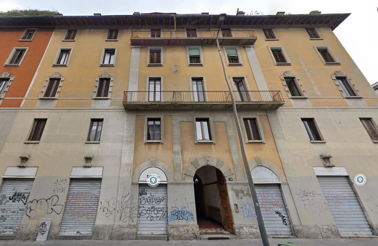 3 bedrooms Apartment in Milan, Italy No. 395867