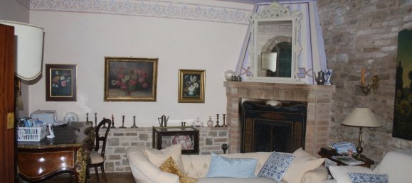 4 bedrooms House in Marche, Italy No. 332797 6