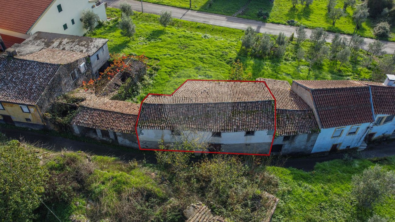 2 bedrooms House in Lousa, Portugal No. 45613