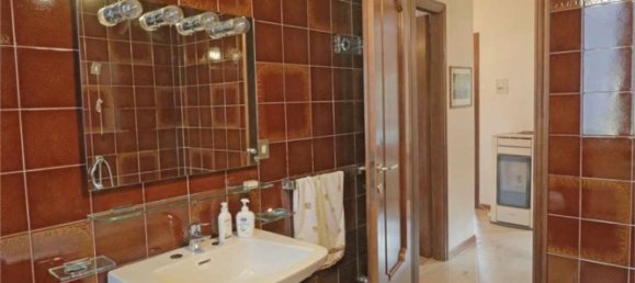 10 rooms Villa in Pontremoli, Italy No. 142847 17