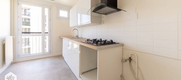 3 bedrooms Apartment in Courbevoie, France No. 314417 7