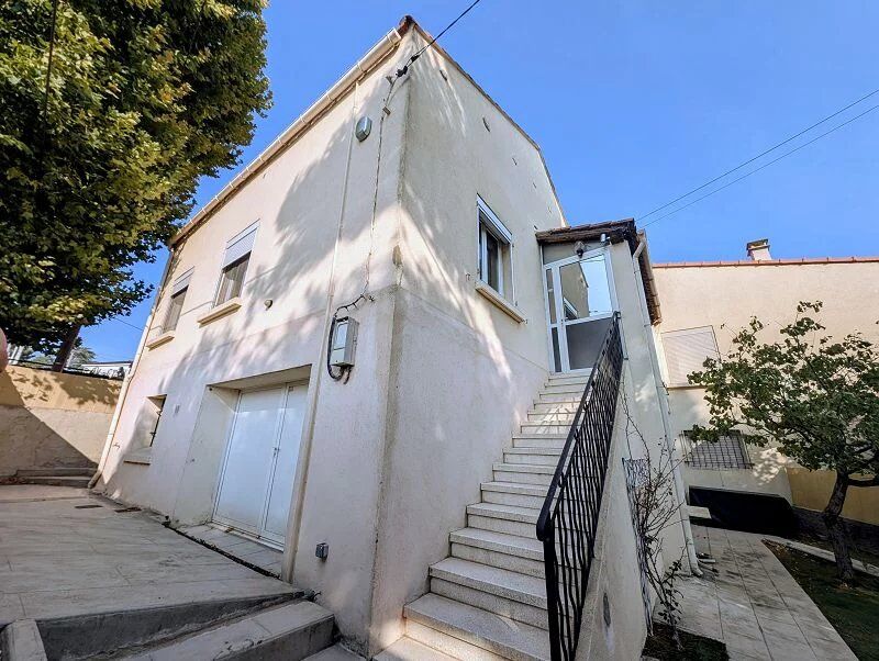 3 bedrooms House in Istres, France No. 336614