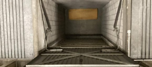 Parkplatz in Montrouge, France 100m², Nr. 184709 10