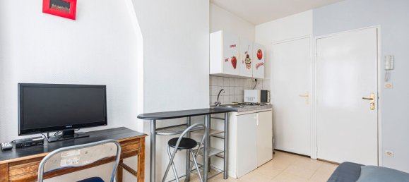 Edificio de 5 habitaciónes en Charleville-Mezieres, France No. 338044 3