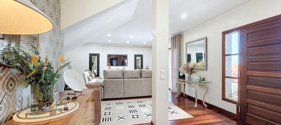 Villa de 4 dormitorios en Funchal, Portugal No. 112916 3