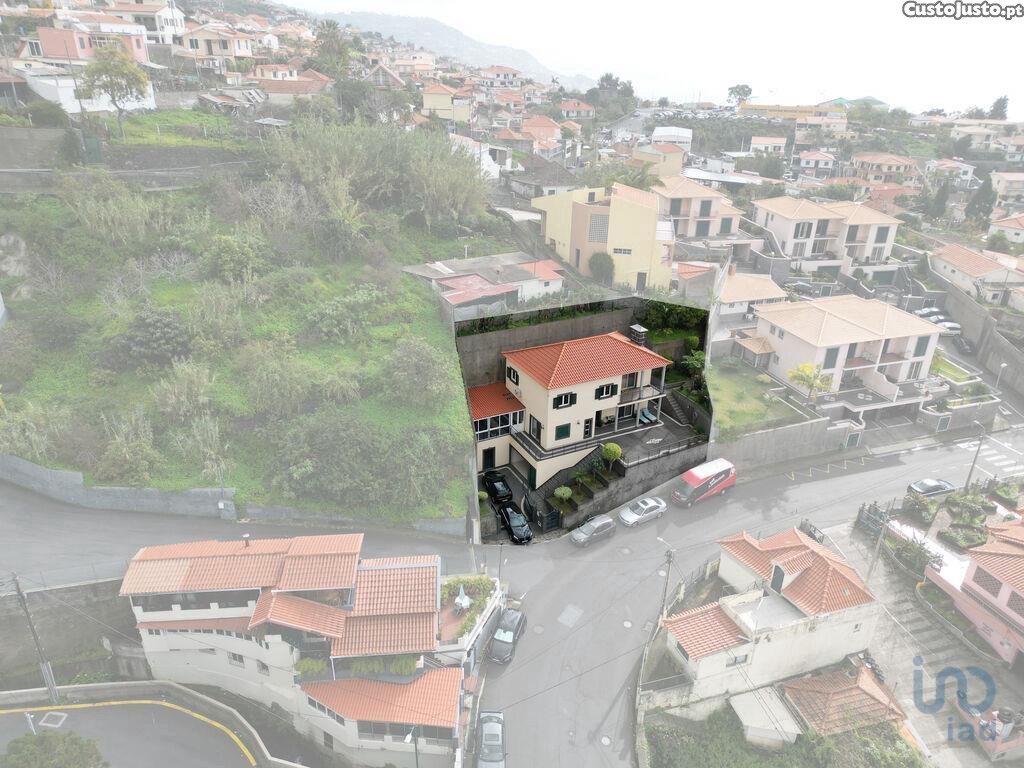 Villa de 4 dormitorios en Funchal, Portugal No. 112916