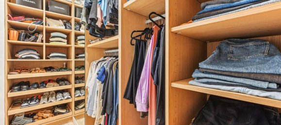 3 bedrooms Apartment in Paris, France No. 176737 9